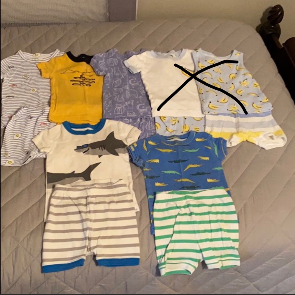 GAP pajama lot (5 pairs)